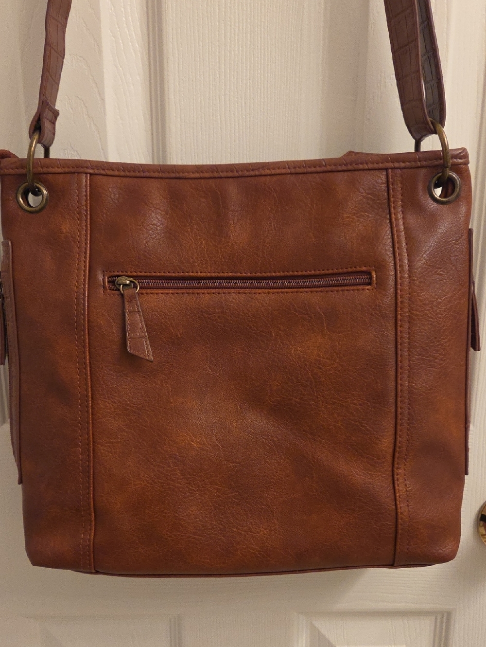 Bueno Brown Vegan Leather Crossbody Bag for Women, Excellent Like New Condition - Picture 6 of 16
